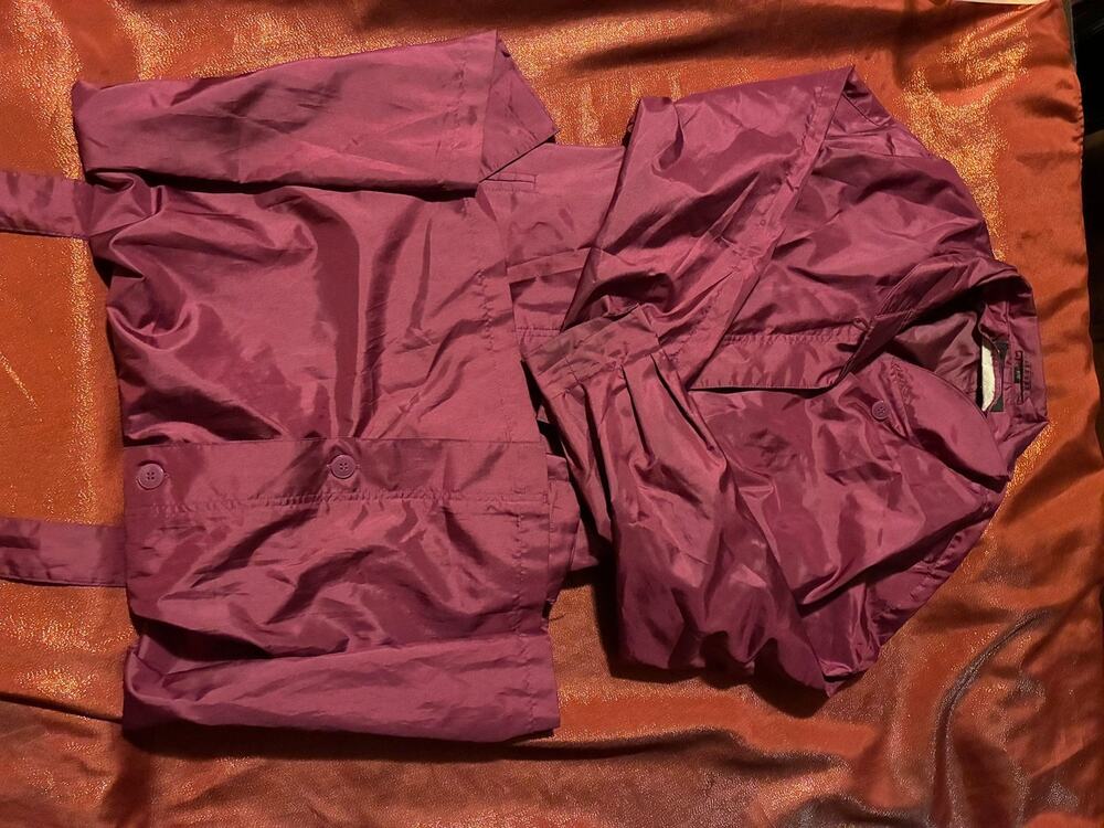 Alorna Coat Womens M Hooded Belted Raincoat Trench Lightweight Burgundy Buttons